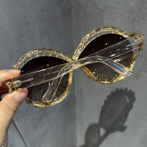 STELLY'S PLACE Oversized Sunglasses Women Luxury Brand Designer Punk Fashion Shades Uv400 Vintage Glasses
